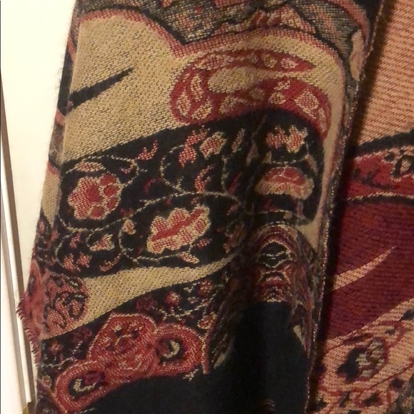 Cardigan - Picture 2 of 4